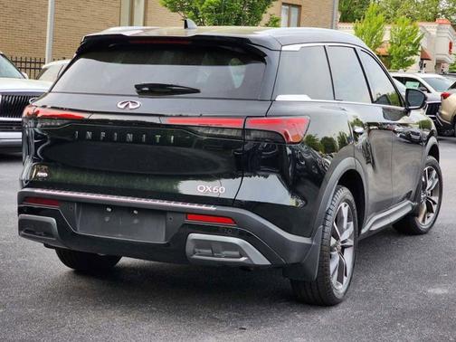 2022 INFINITI QX60 LUXE