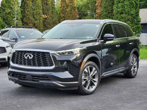 2022 INFINITI QX60 LUXE