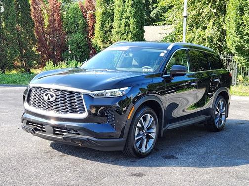 2025 INFINITI QX60 LUXE