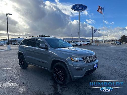 2020 Jeep Grand Cherokee LAREDO
