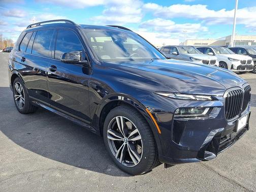 2024 BMW X7 