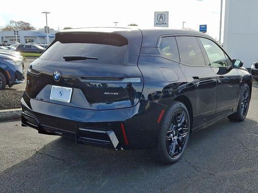 2026 BMW iX xDrive60