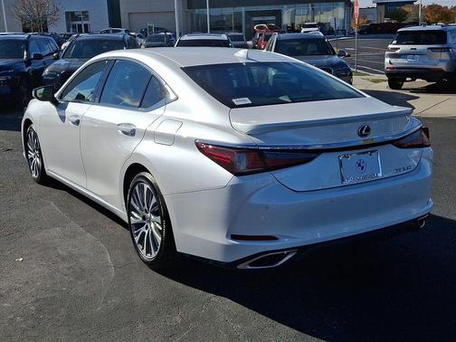 2021 Lexus ES 350 Base