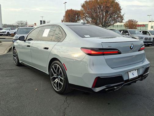 2024 BMW 760 xDrive