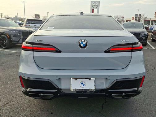 2024 BMW 760 xDrive