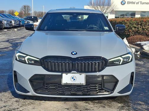 2023 BMW 330 