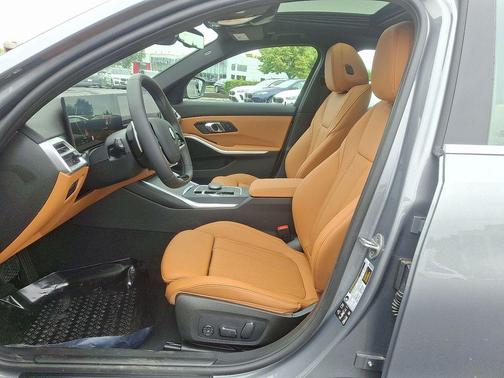 2025 BMW 330 i xDrive