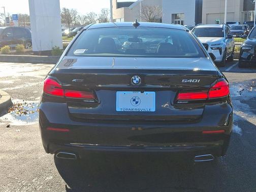2023 BMW 540 i xDrive