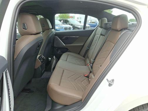 2026 BMW 530 i xDrive