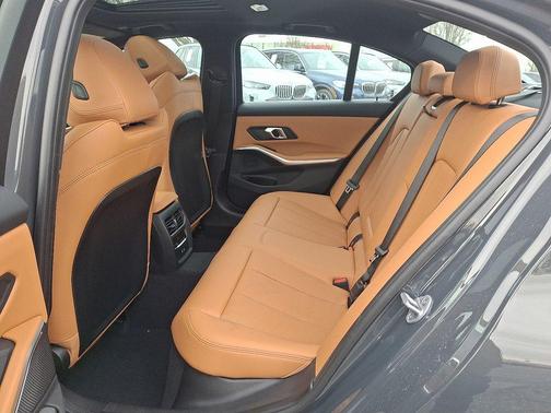 2026 BMW 330 xDrive NA