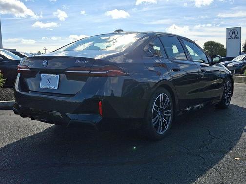 2026 BMW 550e 550e xDrive