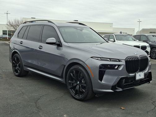 2024 BMW X7 