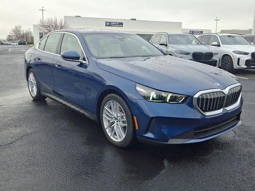 2025 BMW 530 i xDrive