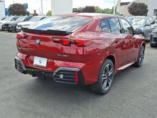 2025 BMW X2 xDrive28i