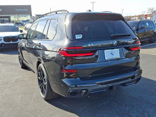 2026 BMW X7 M60i