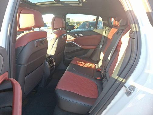 2026 BMW X6 xDrive40i