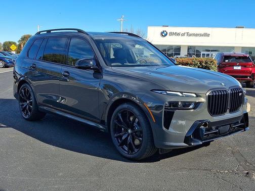 2026 BMW X7 M60i