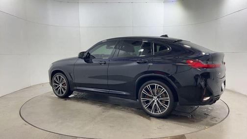 2024 BMW X4 M40i