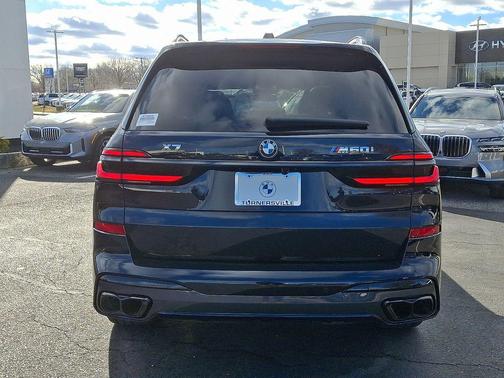 2024 BMW X7 