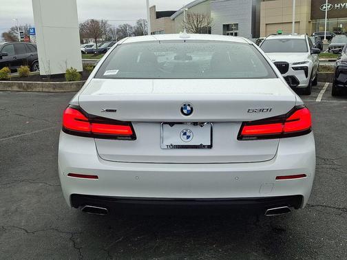 2023 BMW 530 