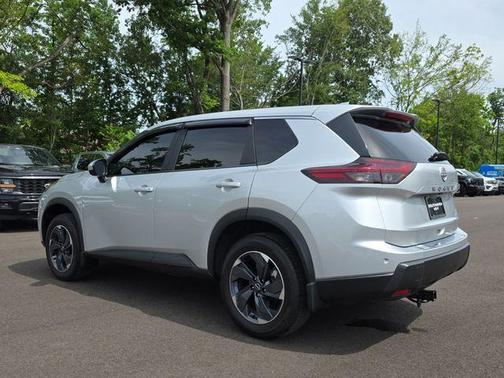 Brilliant Silver Metallic 2025 Nissan Rogue SV