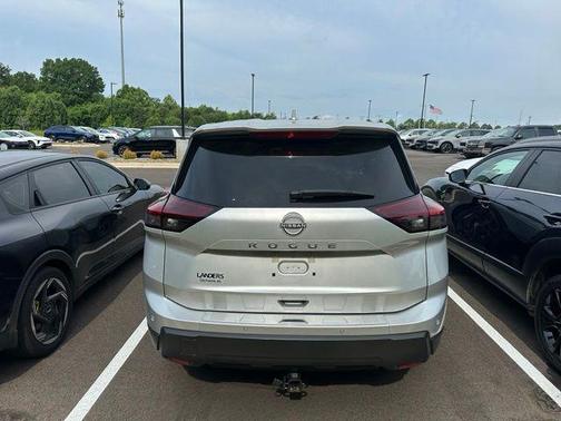 Brilliant Silver Metallic 2025 Nissan Rogue SV