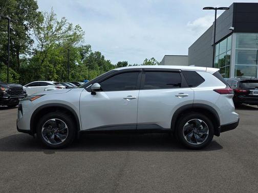 Brilliant Silver Metallic 2025 Nissan Rogue SV
