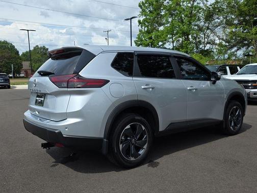 Brilliant Silver Metallic 2025 Nissan Rogue SV