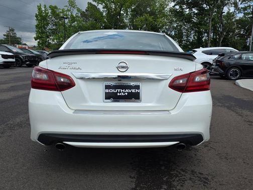 White 2017 Nissan Altima 2.5 SR