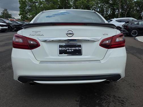 White 2017 Nissan Altima 2.5 SR