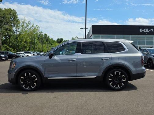 Everlasting Silver 2024 Kia Telluride SX-Prestige