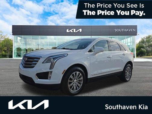 White 2019 Cadillac XT5 Luxury