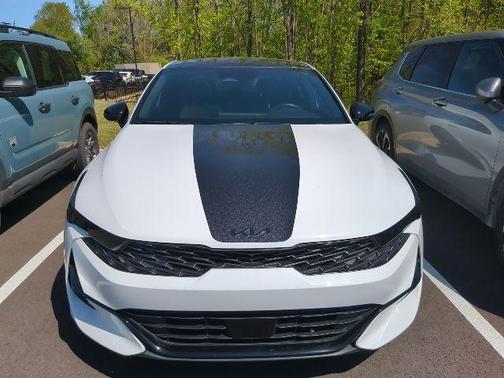 Glacial White Pearl 2024 Kia K5 GT-Line