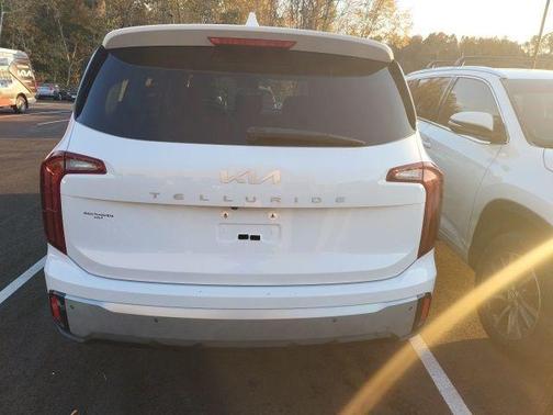 2024 Kia Telluride LX