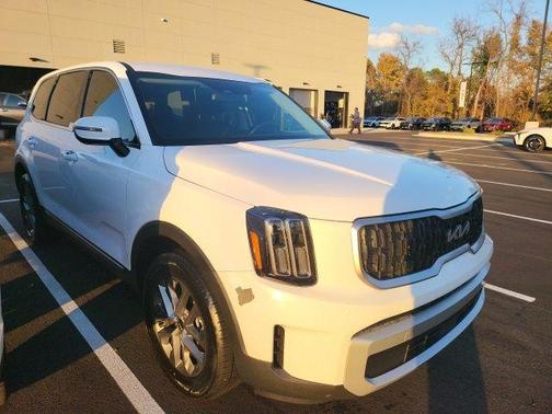 2024 Kia Telluride LX