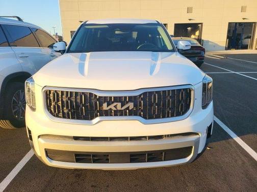 2024 Kia Telluride LX