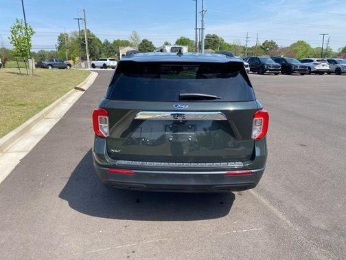 Forged Green Metallic 2022 Ford Explorer XLT