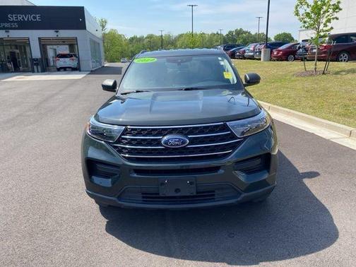 Forged Green Metallic 2022 Ford Explorer XLT