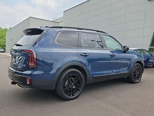 Midnight Black 2024 Kia Telluride SX-Prestige X-Line
