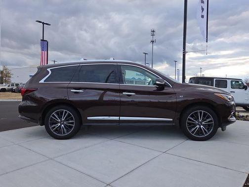 2019 INFINITI QX60 Luxe