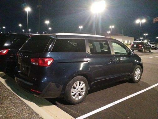 2015 Kia Sedona LX