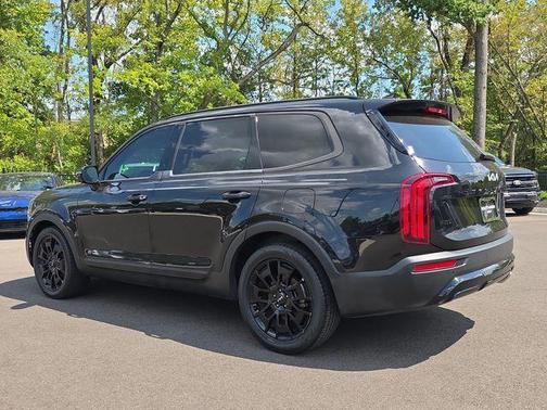 Black 2022 Kia Telluride SX