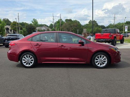 Ruby Flare Pearl 2022 Toyota Corolla LE