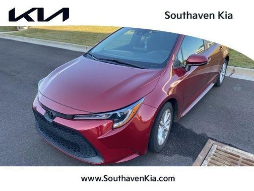 Pearl 2022 Toyota Corolla LE