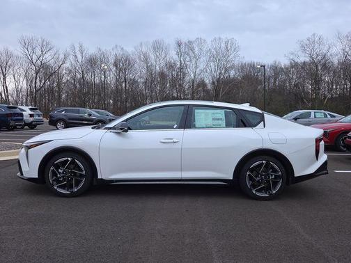 2025 Kia K4 GT-Line