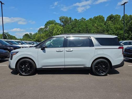 Ceramic Silver 2026 Kia Carnival Hybrid SX Prestige
