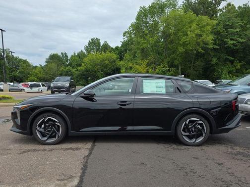 Aurora Black Pearl 2026 Kia K4 EX