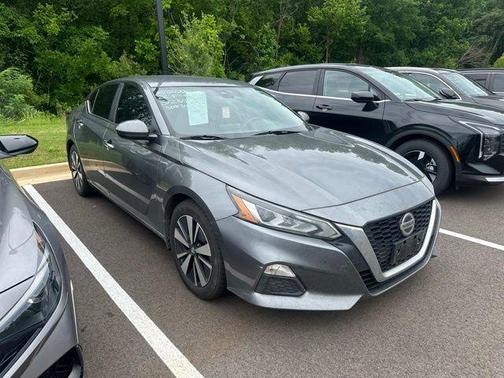 Gun Metallic 2022 Nissan Altima 2.5 SV