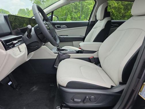 Gray Metallic 2026 Kia Sportage EX