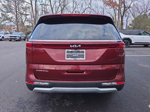 2023 Kia Carnival LX
